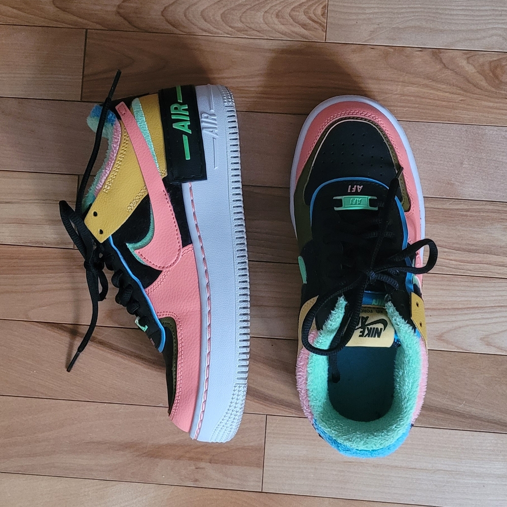 Nike Pink and Yellow Sneakers Vibrant Design
